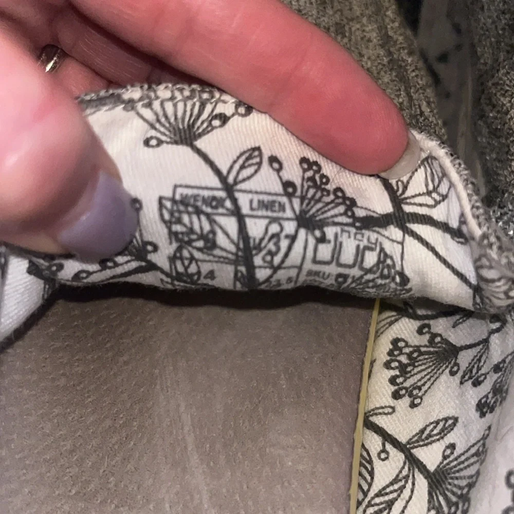 Hey Dude women’s Wendy Rise Women's Moccasin size 6